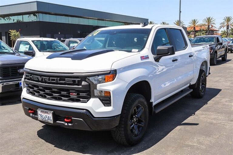 2024 シボレー シルバラード 1500 Custom Trail Boss
