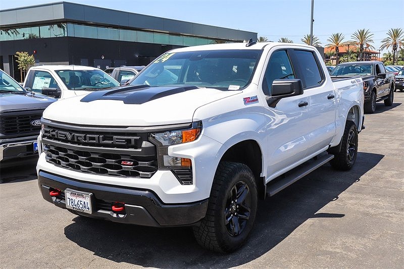2024 シボレー シルバラード 1500 Custom Trail Boss