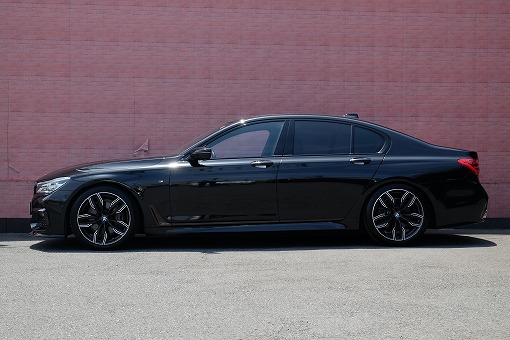 BMW 740i Mスポーツ