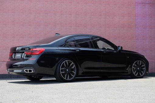 BMW 740i Mスポーツ