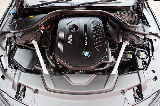 BMW 740i Mスポーツ