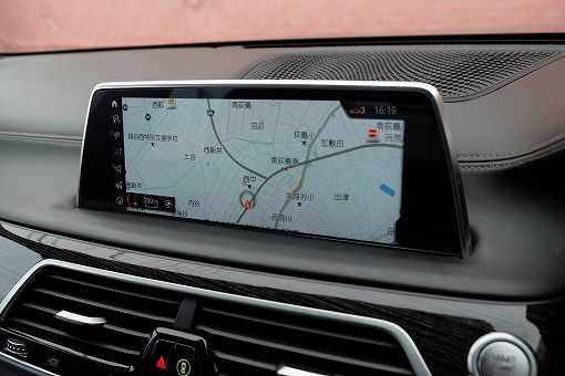 BMW 740i Mスポーツ