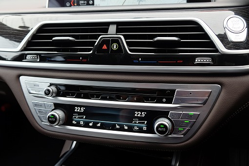 BMW 740i Mスポーツ