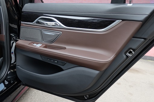 BMW 740i Mスポーツ