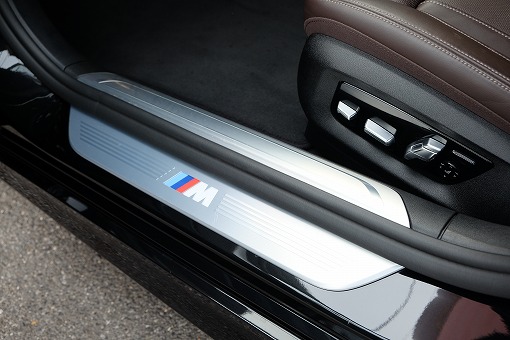 BMW 740i Mスポーツ