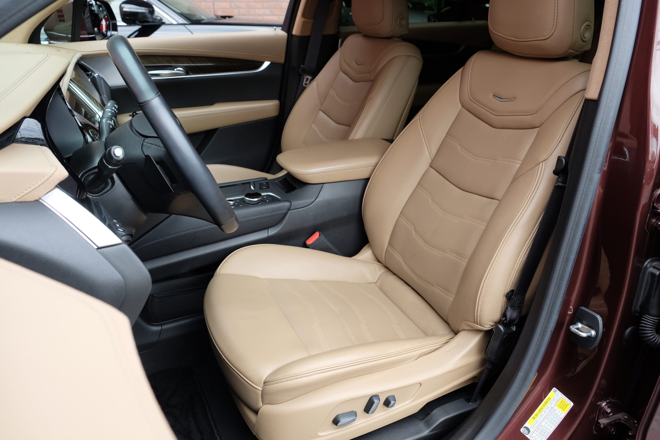 キャデラック XT6 プラチナム