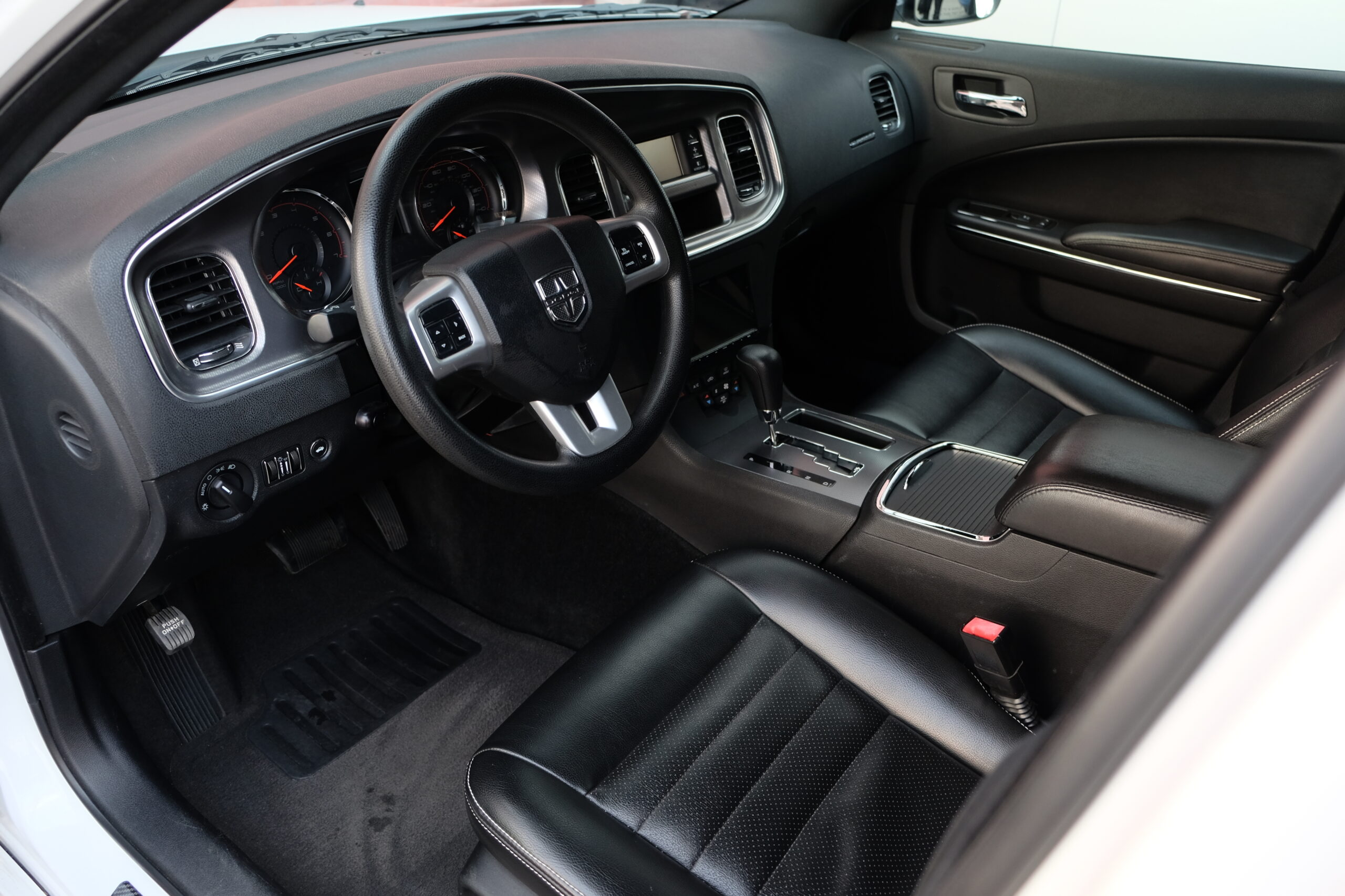 ダッジ チャージャー SRT-Style