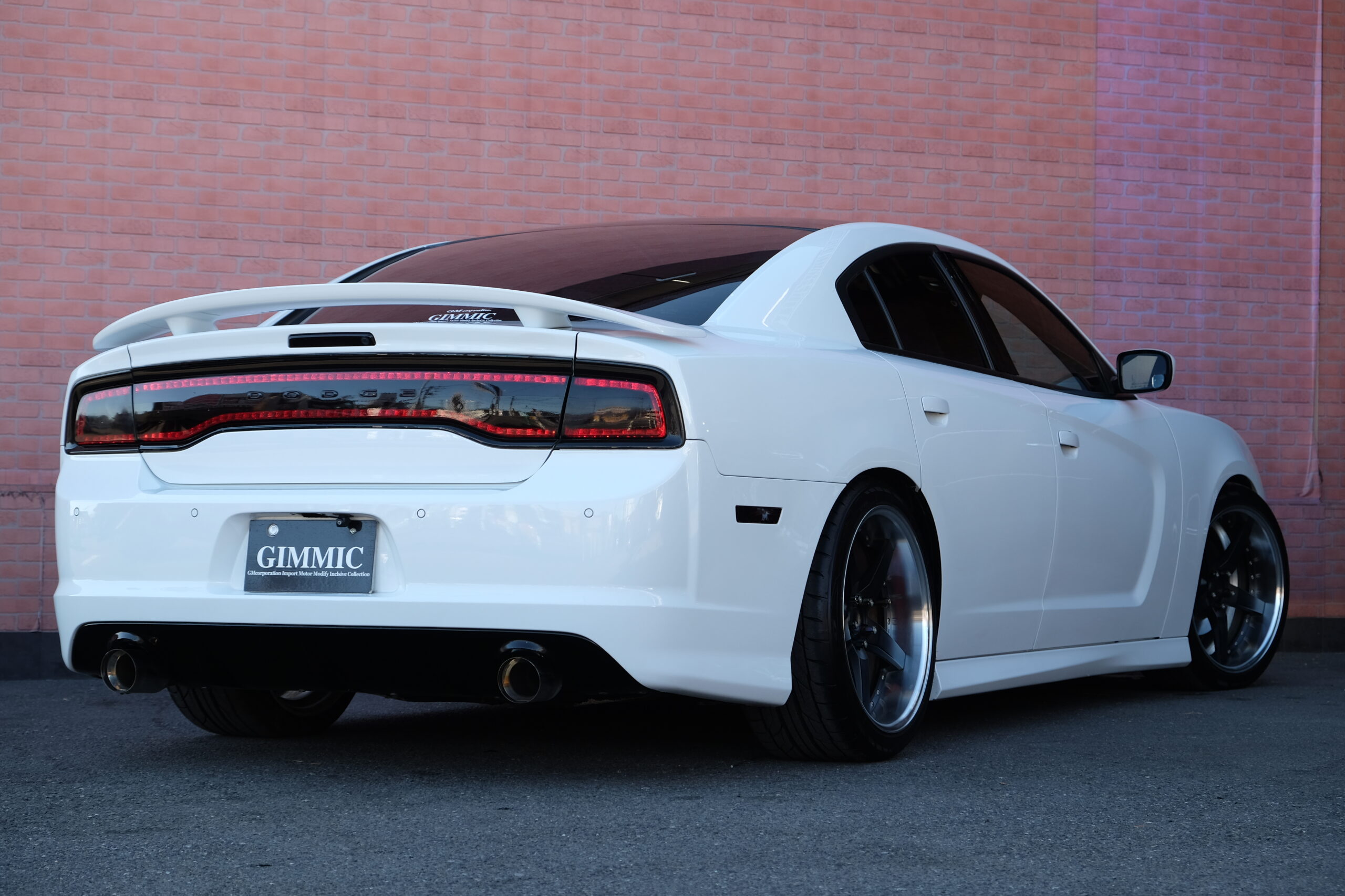 ダッジ チャージャー SRT-Style