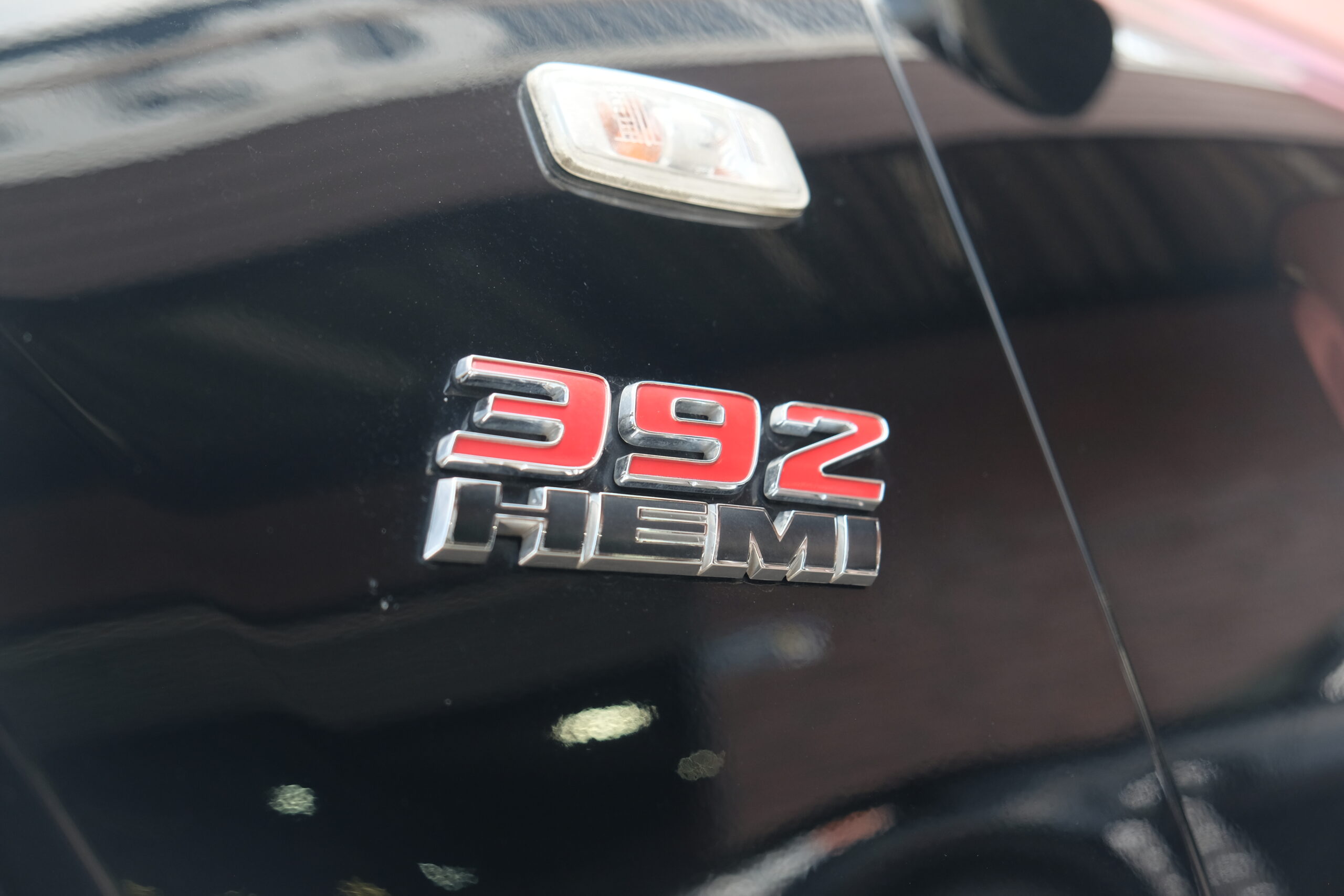 ダッジ チャージャー SRT SUPER BEE