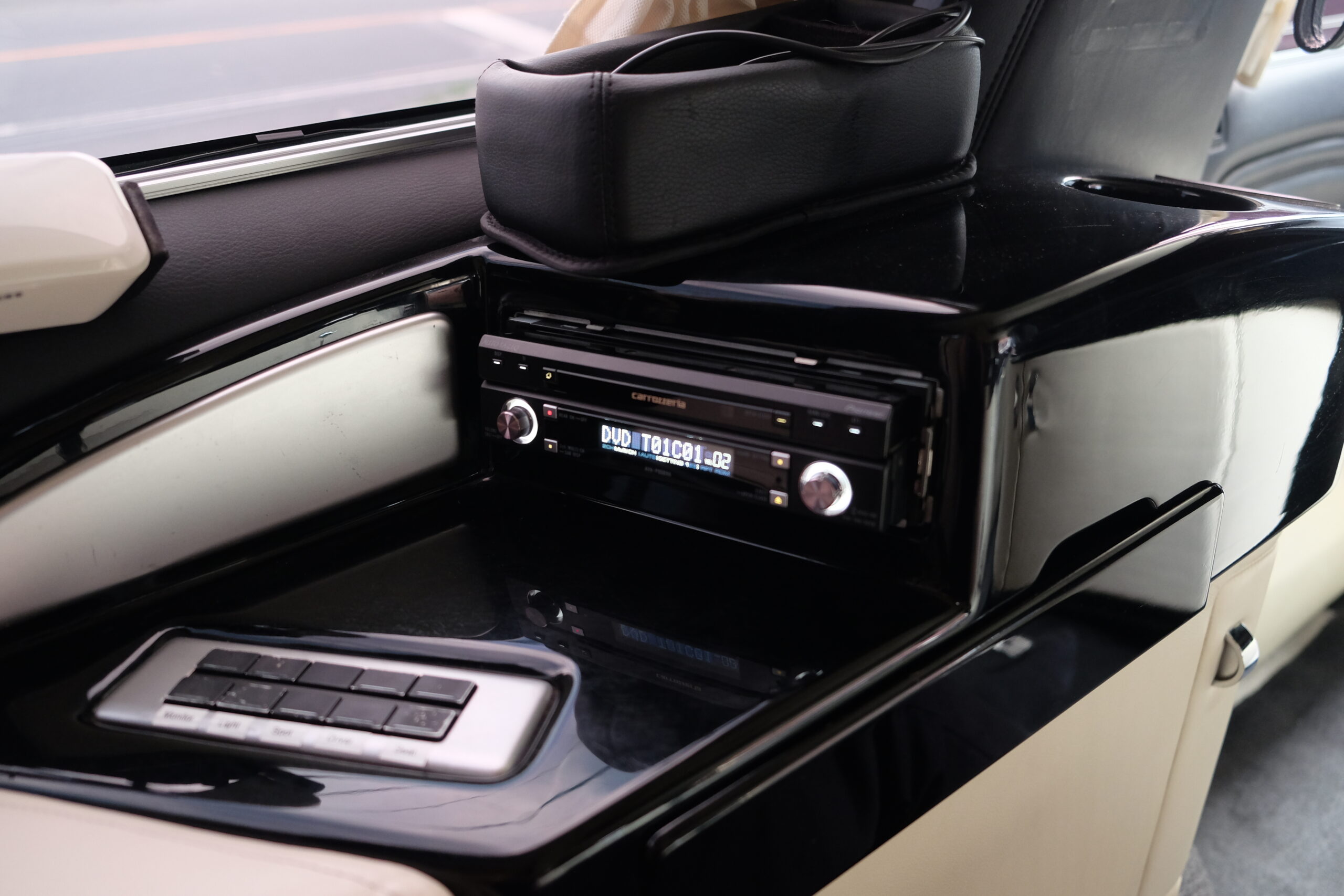 キャデラック エスカレード ESV EXPRIDE Limo’