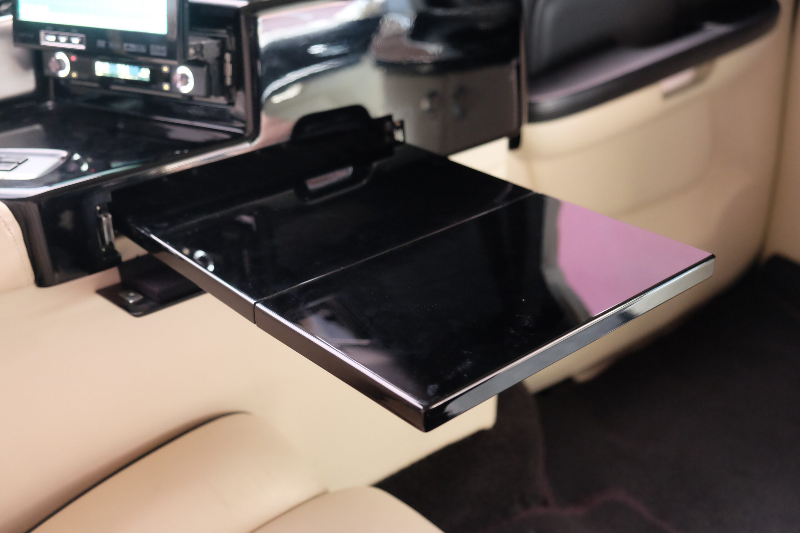 キャデラック エスカレード ESV EXPRIDE Limo’