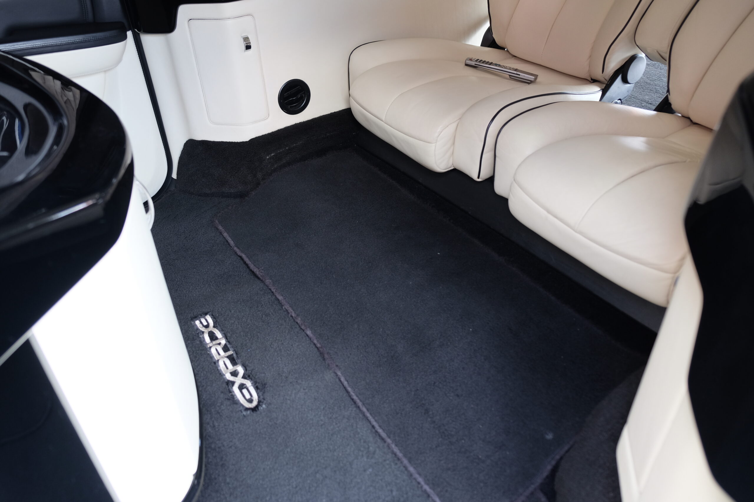 キャデラック エスカレード ESV EXPRIDE Limo’