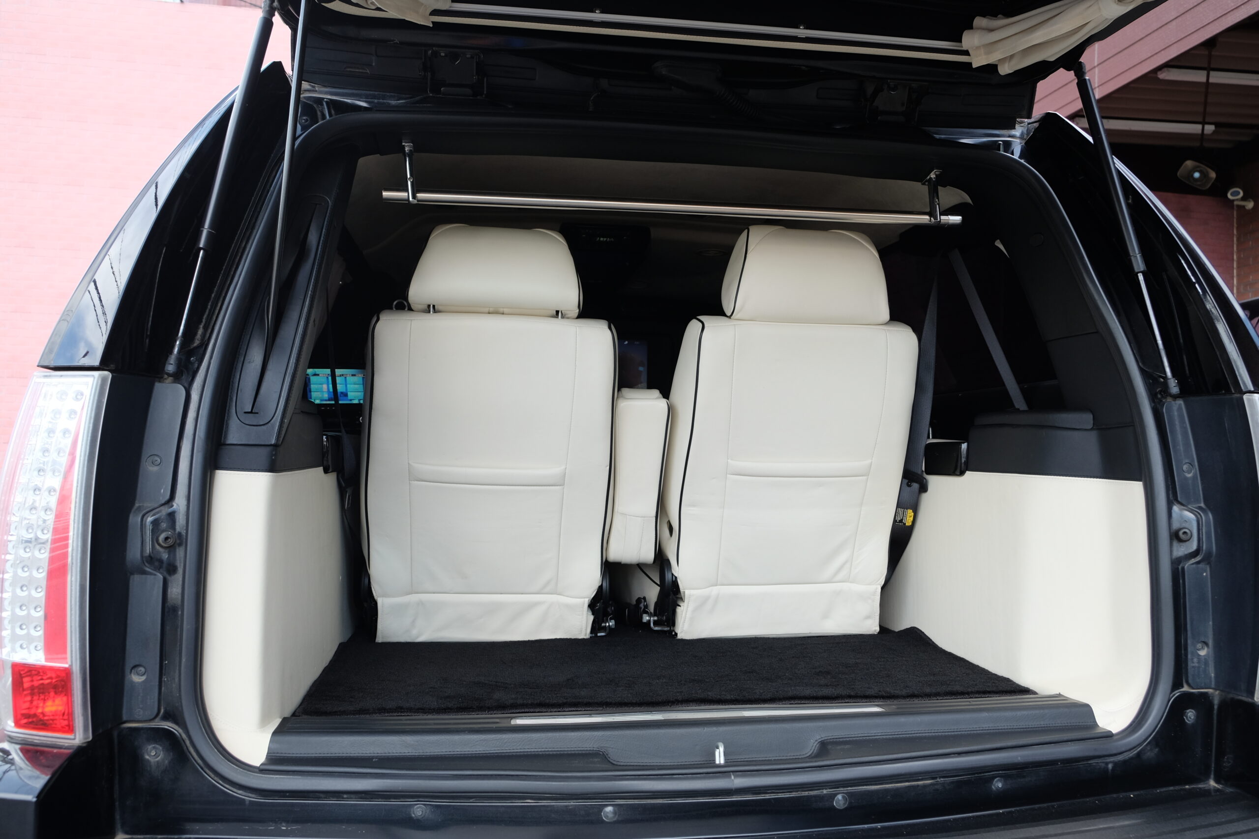 キャデラック エスカレード ESV EXPRIDE Limo’