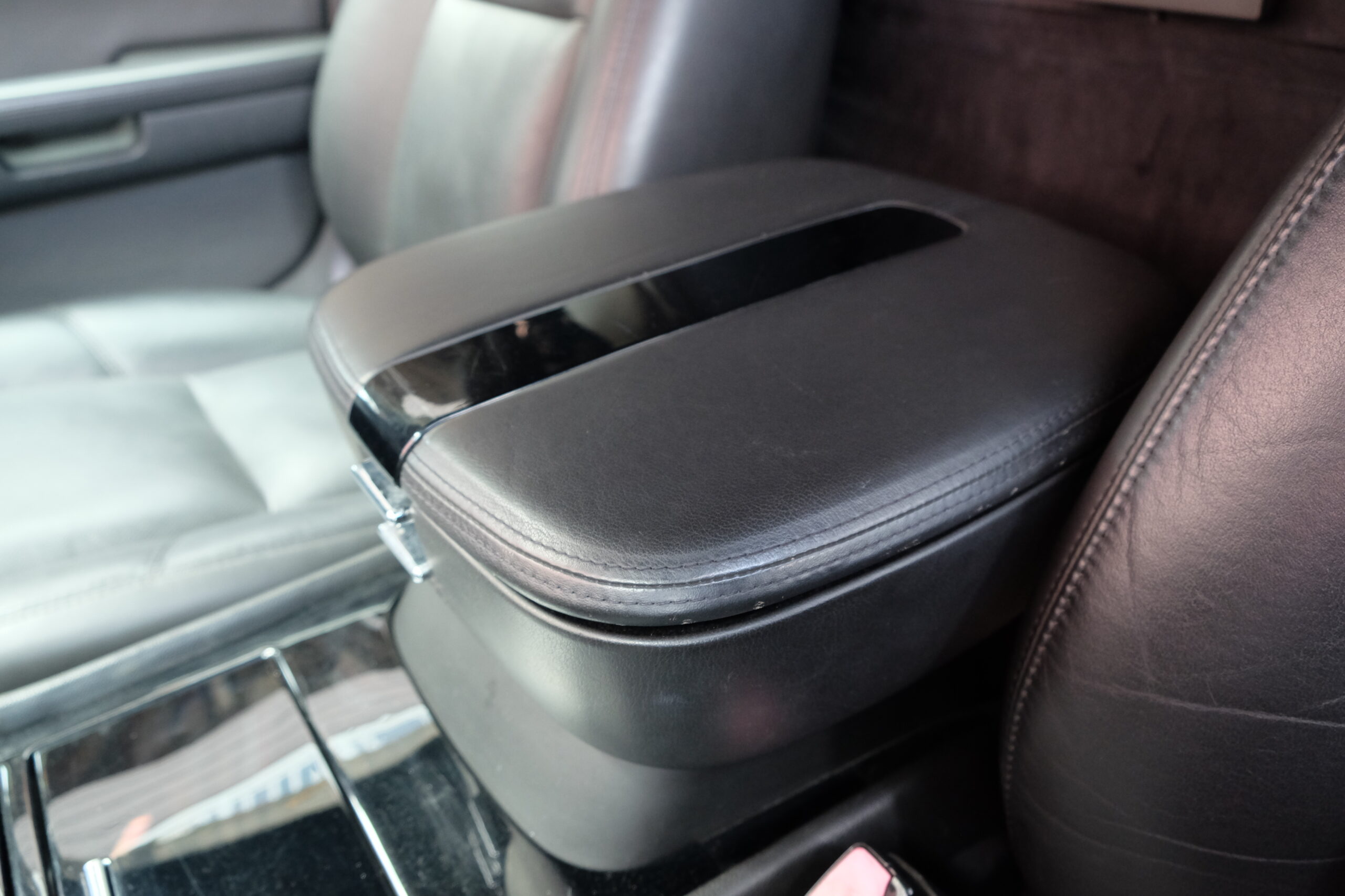 キャデラック エスカレード ESV EXPRIDE Limo’