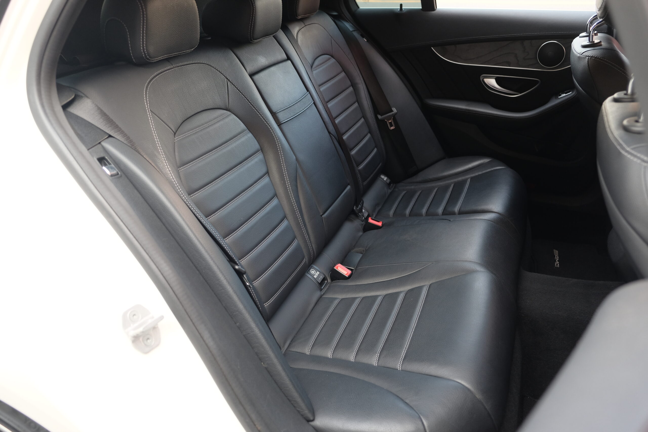 M-ベンツ C200 ｽﾃｰｼｮﾝﾜｺﾞﾝ スポーツ