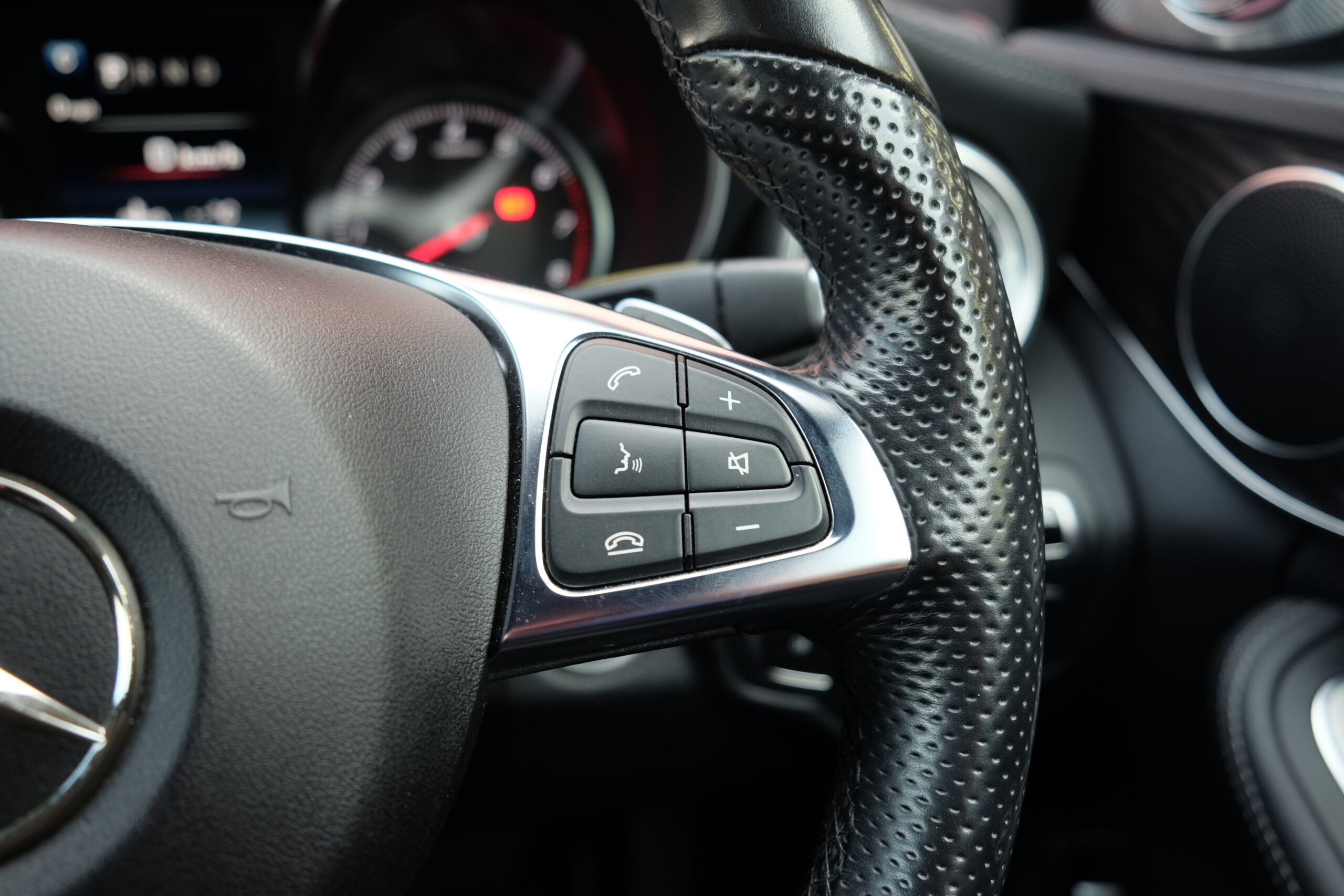 M-ベンツ C200 ｽﾃｰｼｮﾝﾜｺﾞﾝ スポーツ