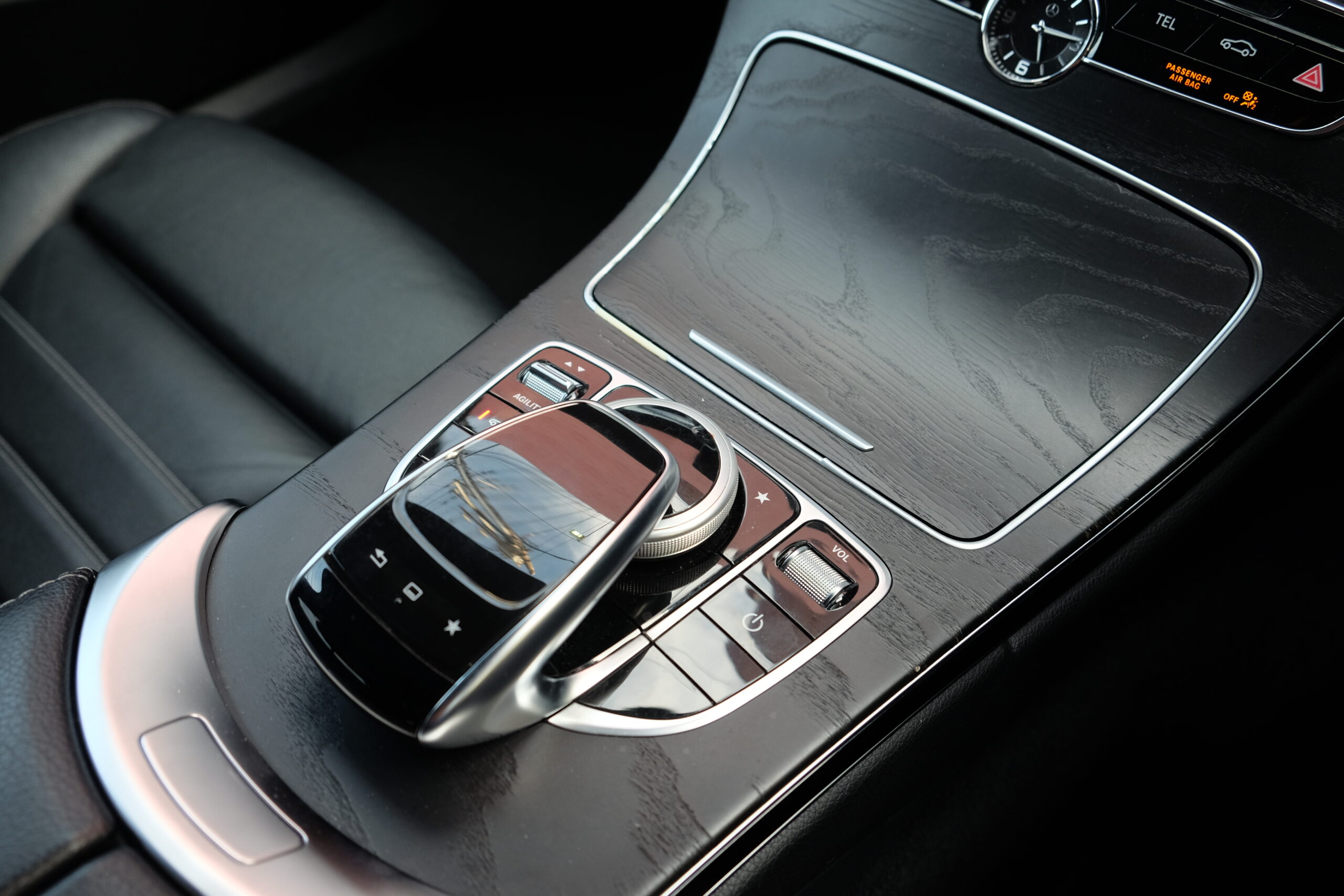 M-ベンツ C200 ｽﾃｰｼｮﾝﾜｺﾞﾝ スポーツ