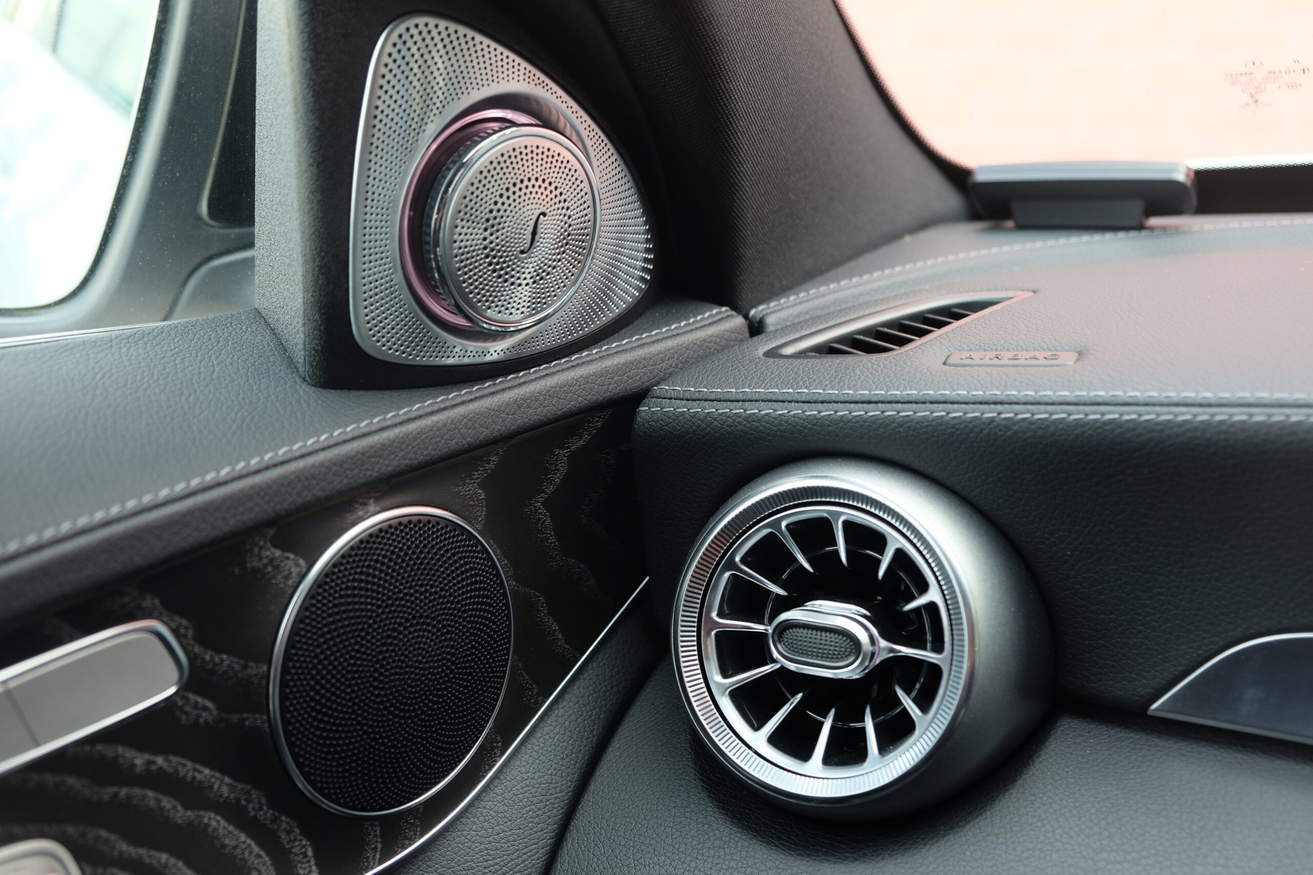 M-ベンツ C200 ｽﾃｰｼｮﾝﾜｺﾞﾝ スポーツ