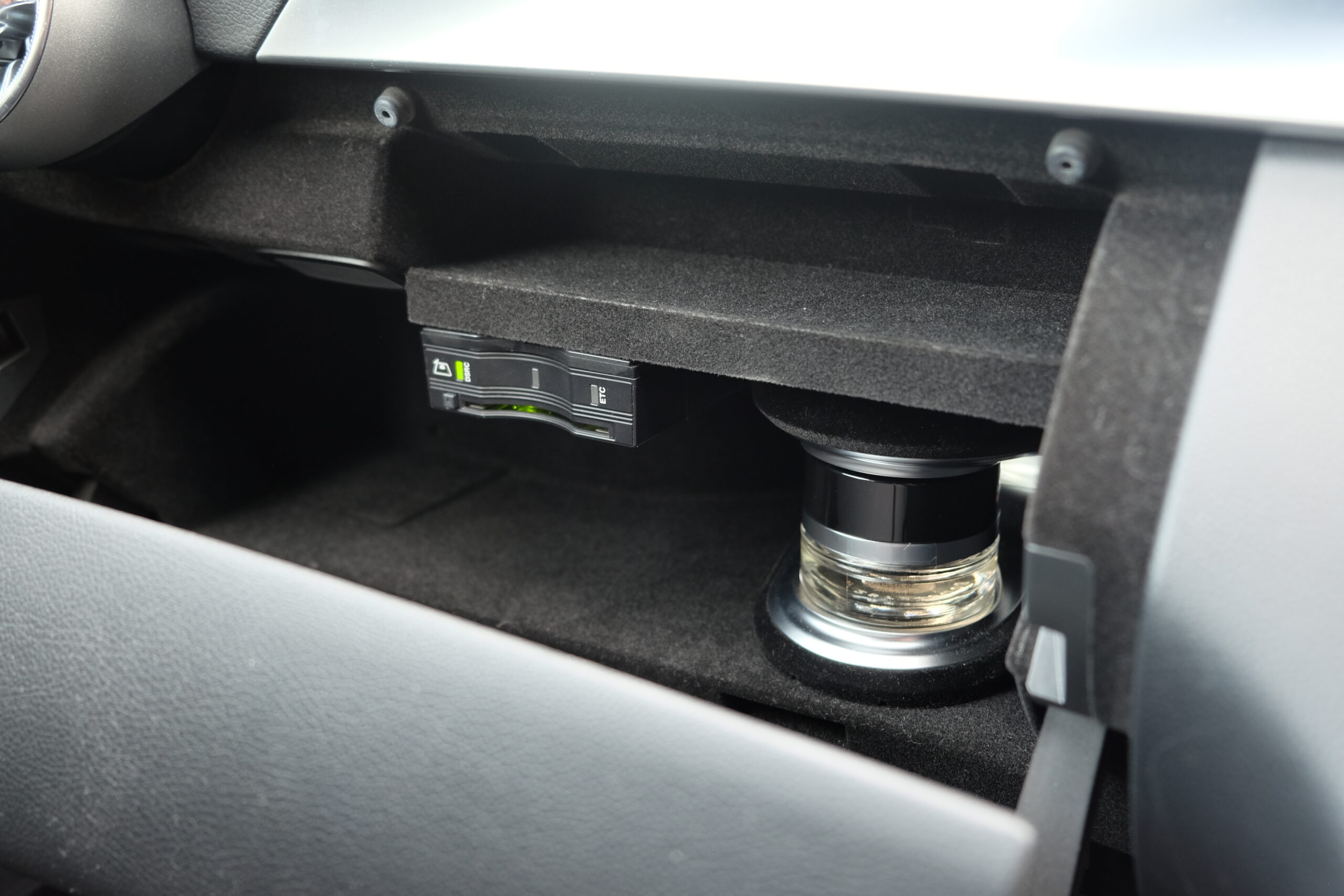M-ベンツ C200 ｽﾃｰｼｮﾝﾜｺﾞﾝ スポーツ
