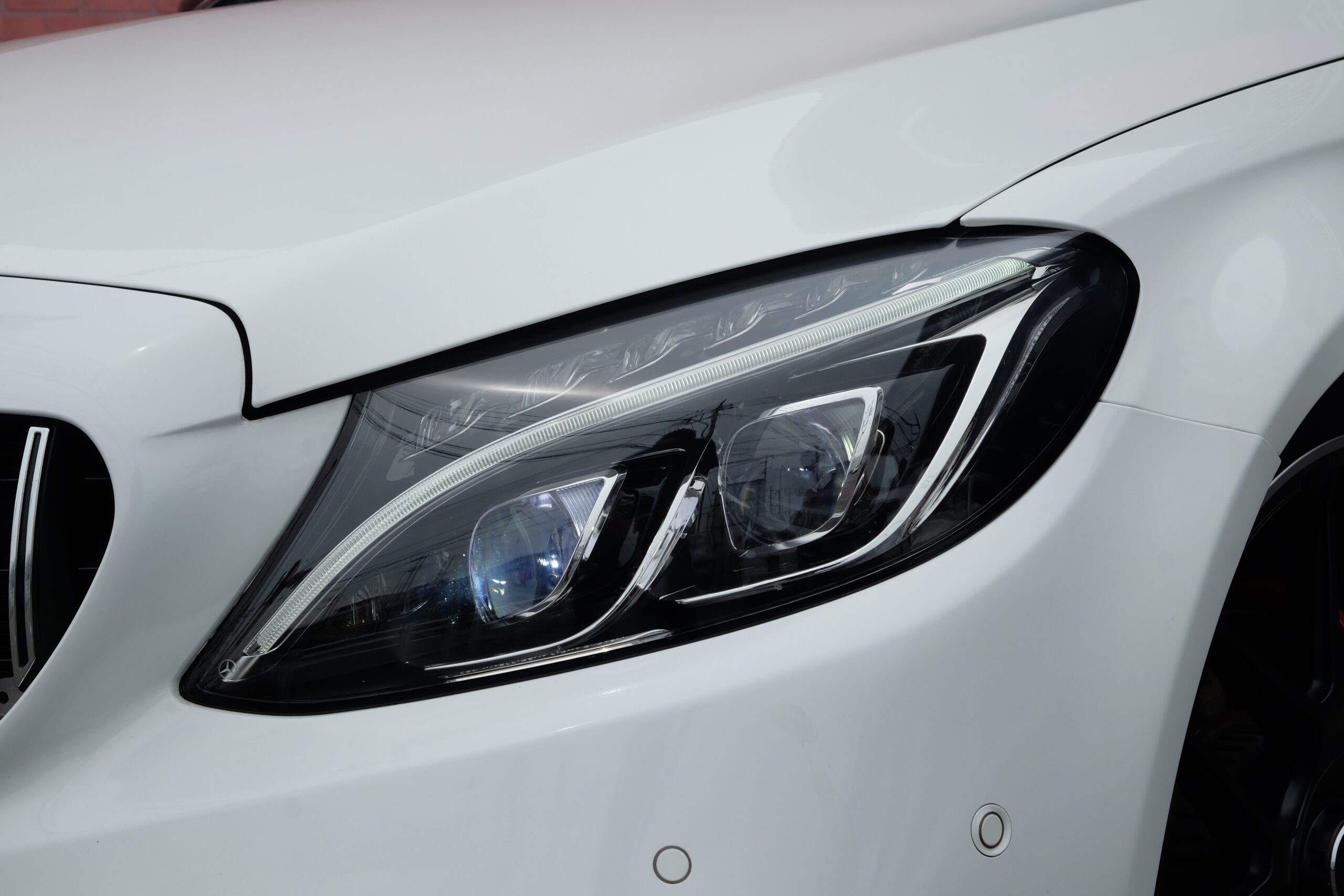 M-ベンツ C200 ｽﾃｰｼｮﾝﾜｺﾞﾝ スポーツ