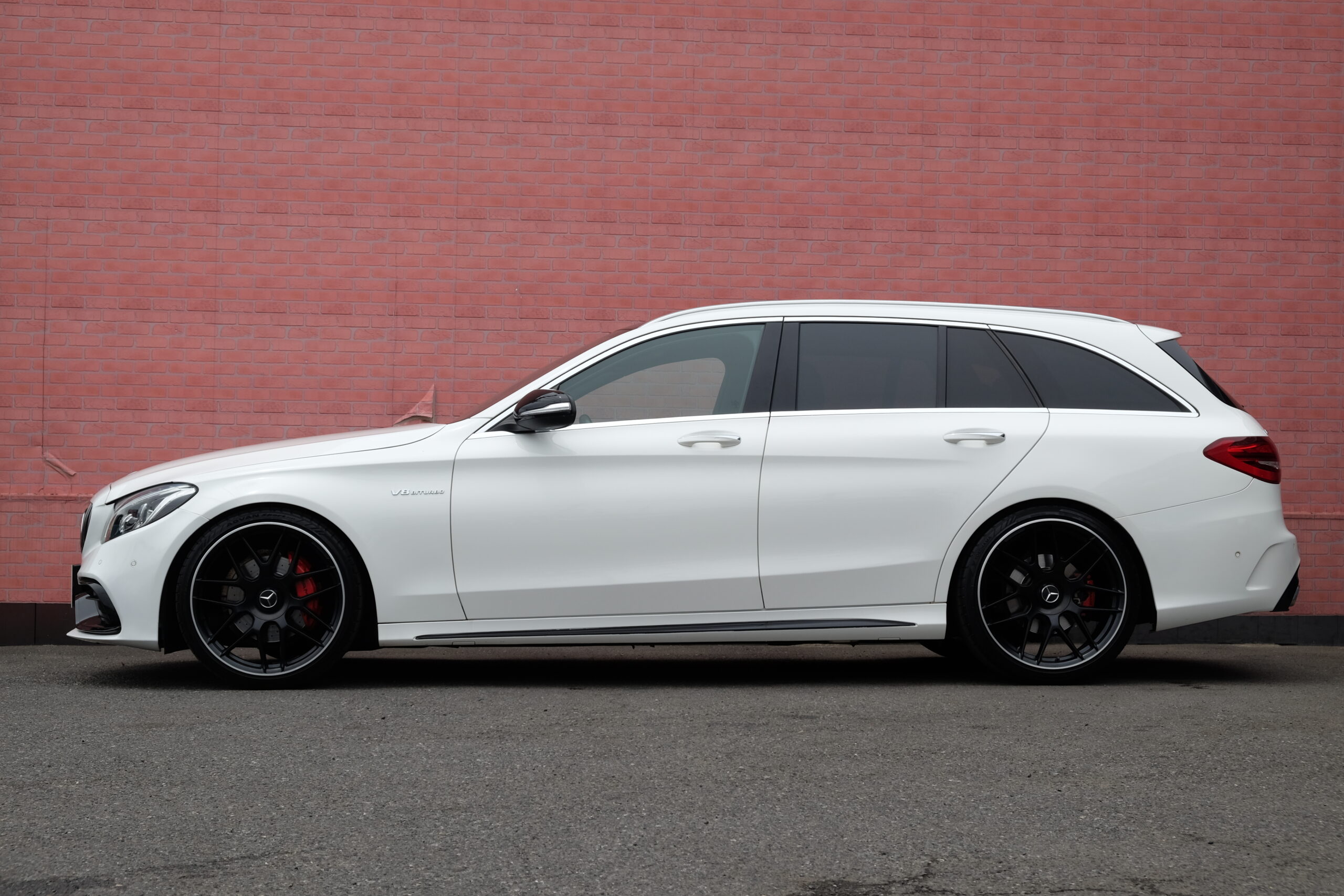 M-ベンツ C200 ｽﾃｰｼｮﾝﾜｺﾞﾝ スポーツ