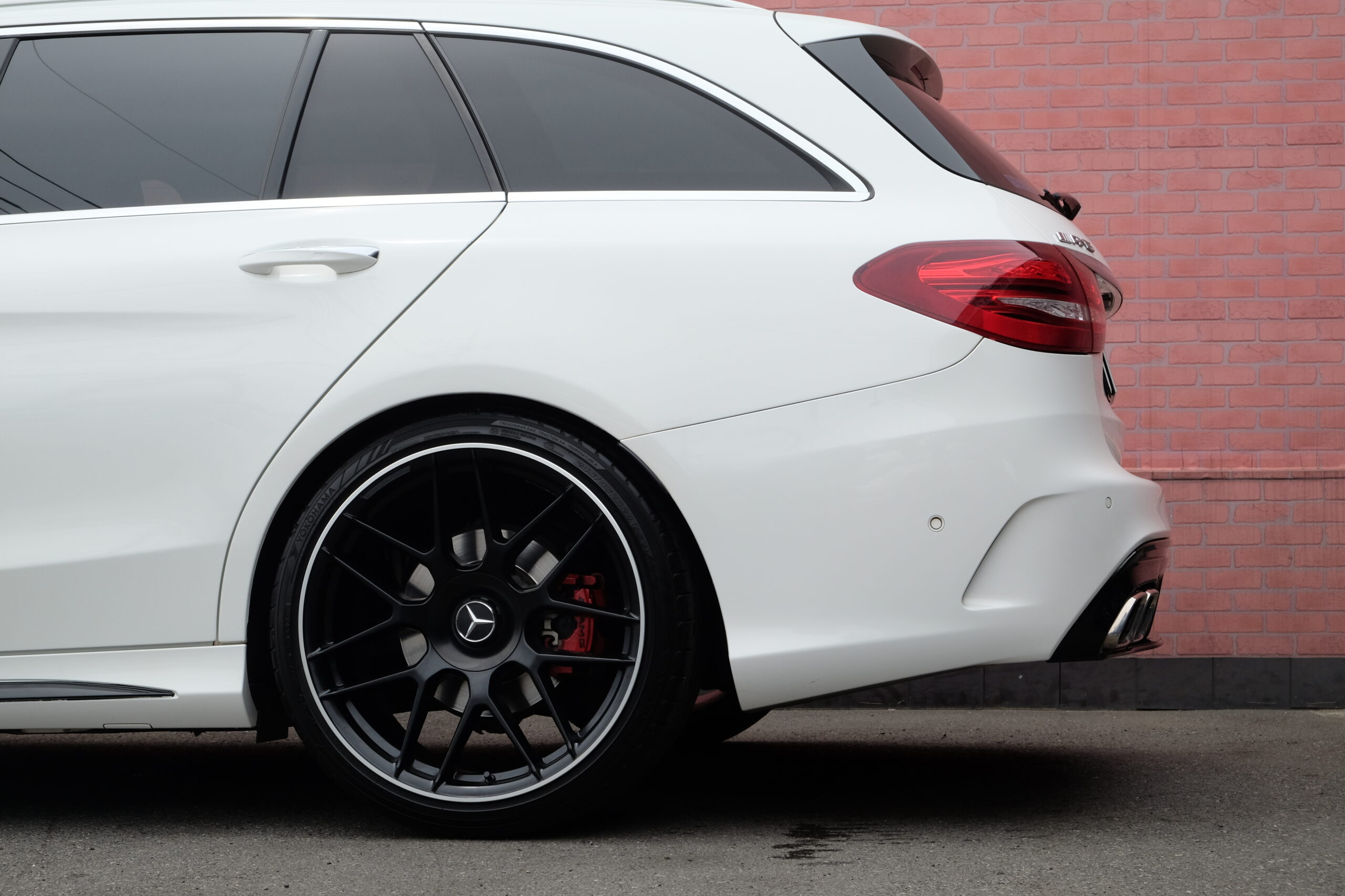 M-ベンツ C200 ｽﾃｰｼｮﾝﾜｺﾞﾝ スポーツ