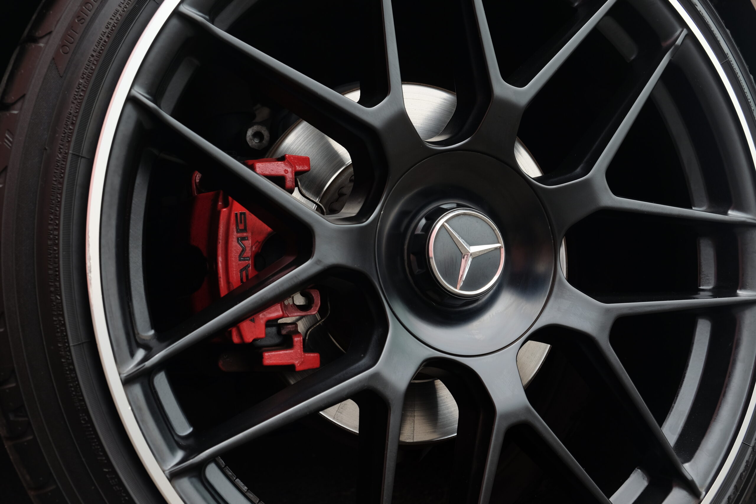 M-ベンツ C200 ｽﾃｰｼｮﾝﾜｺﾞﾝ スポーツ