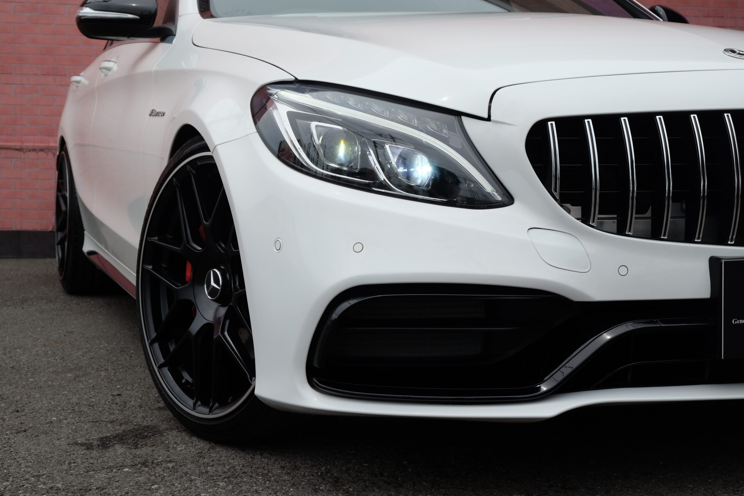 M-ベンツ C200 ｽﾃｰｼｮﾝﾜｺﾞﾝ スポーツ