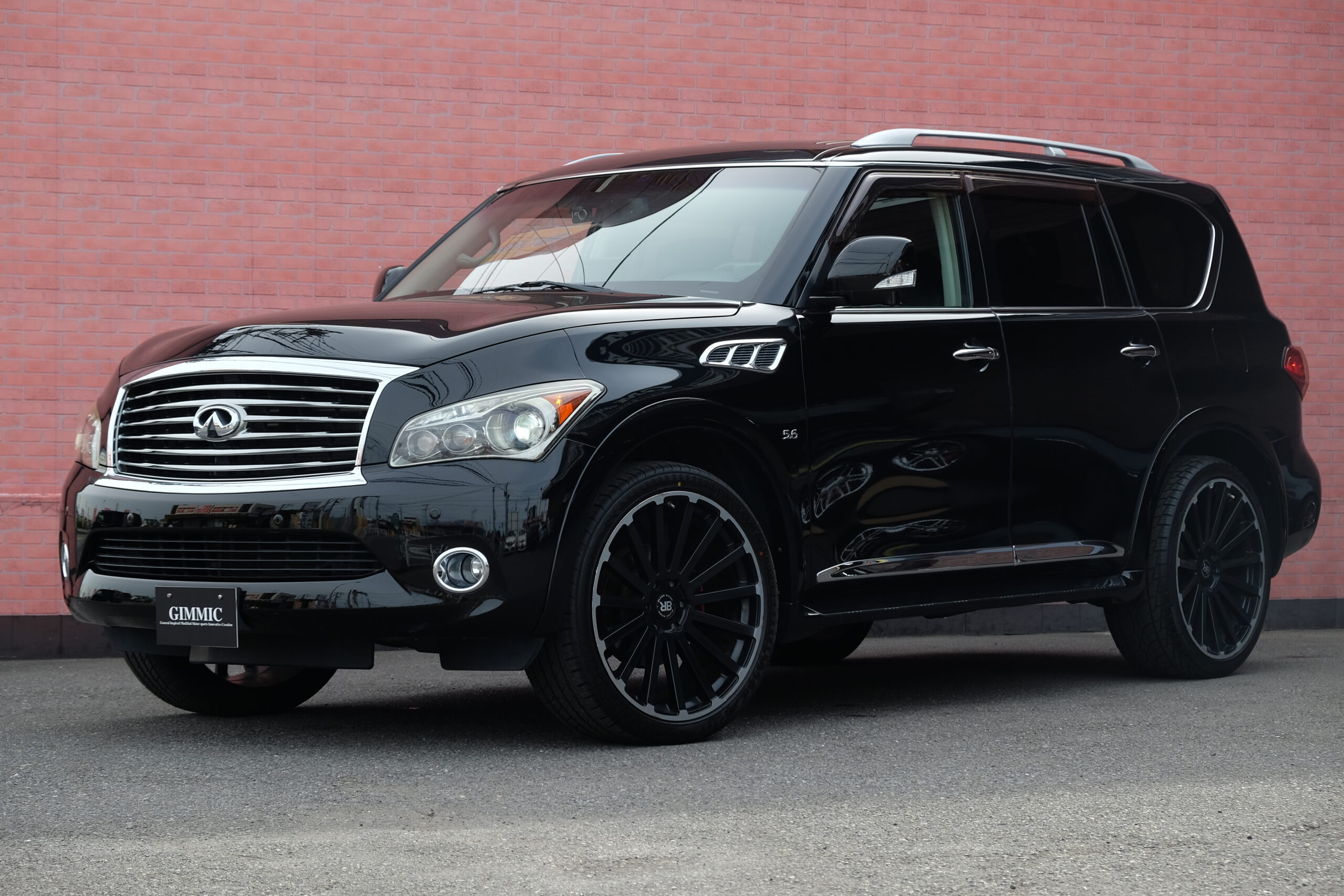 インフィニティ QX80