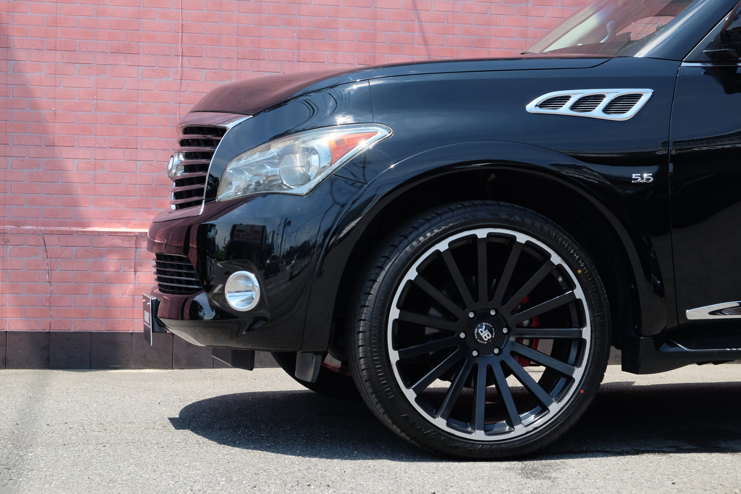 インフィニティ QX80