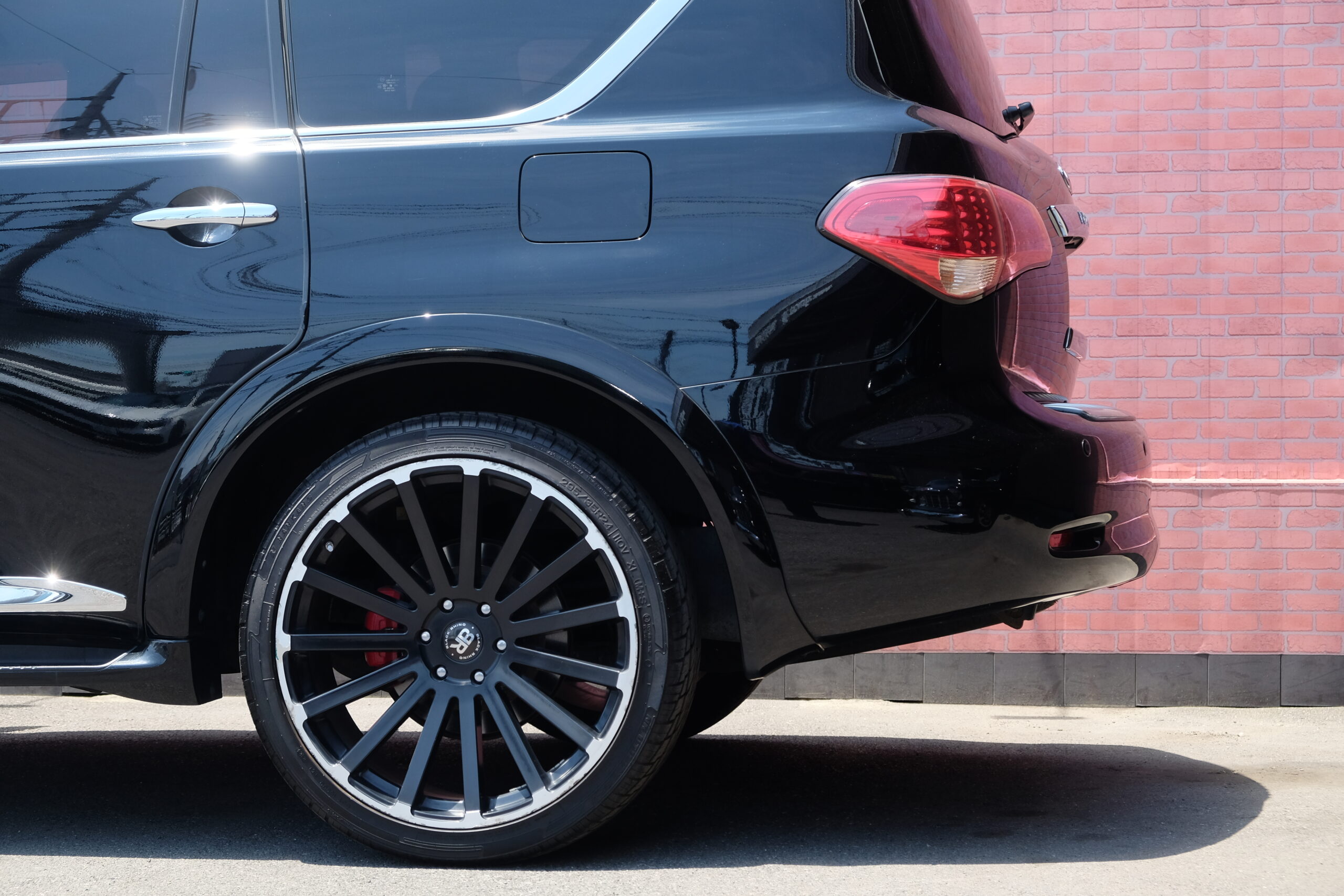 インフィニティ QX80