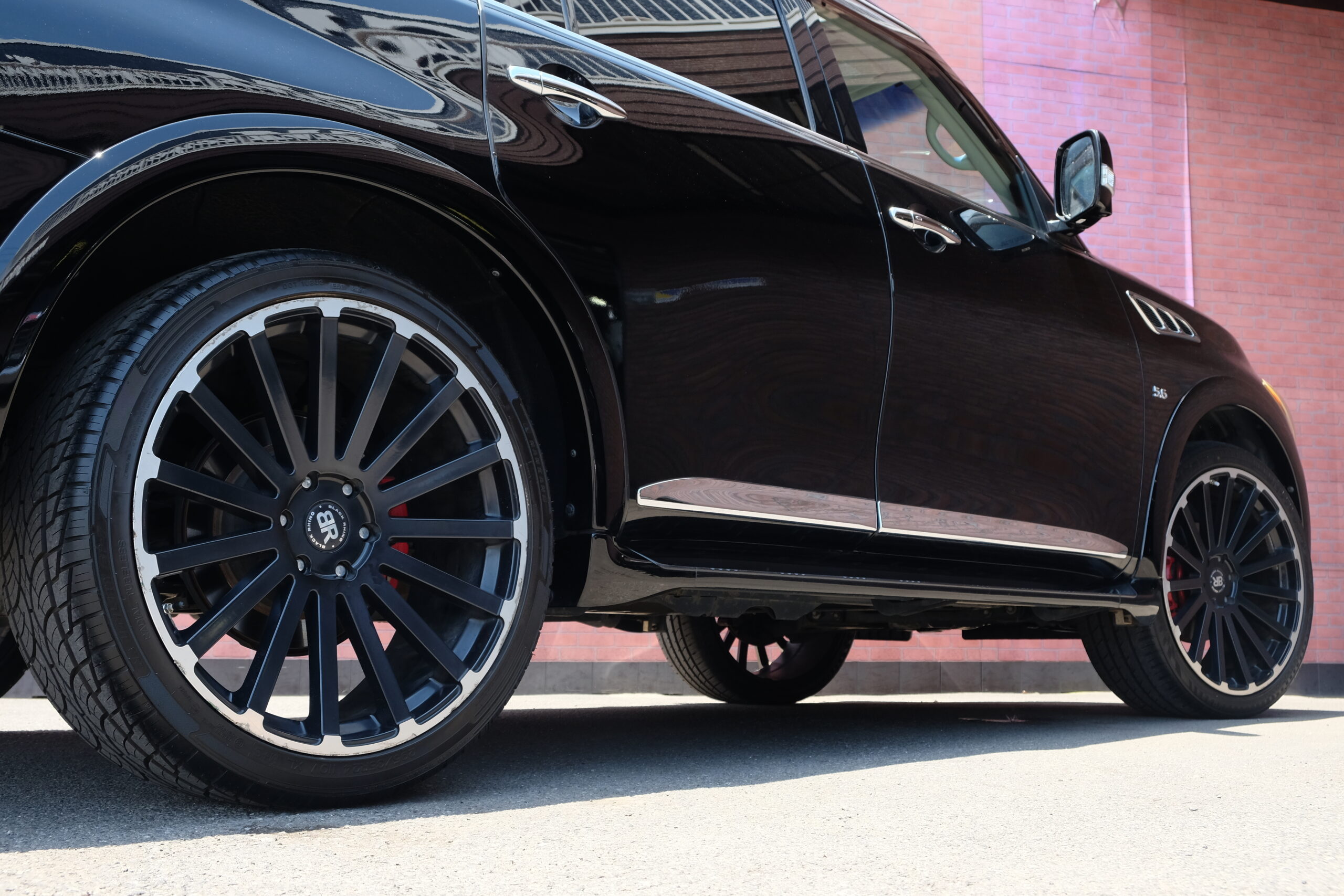 インフィニティ QX80