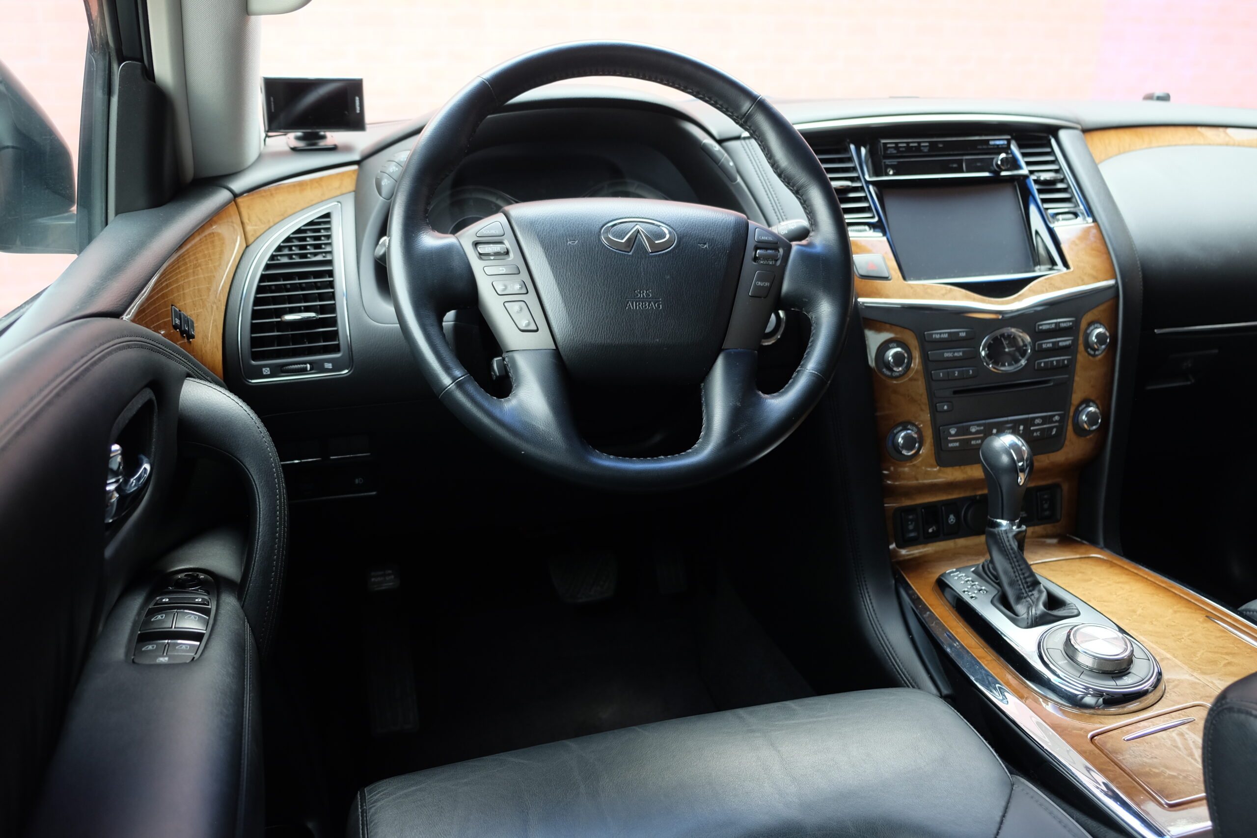 インフィニティ QX80