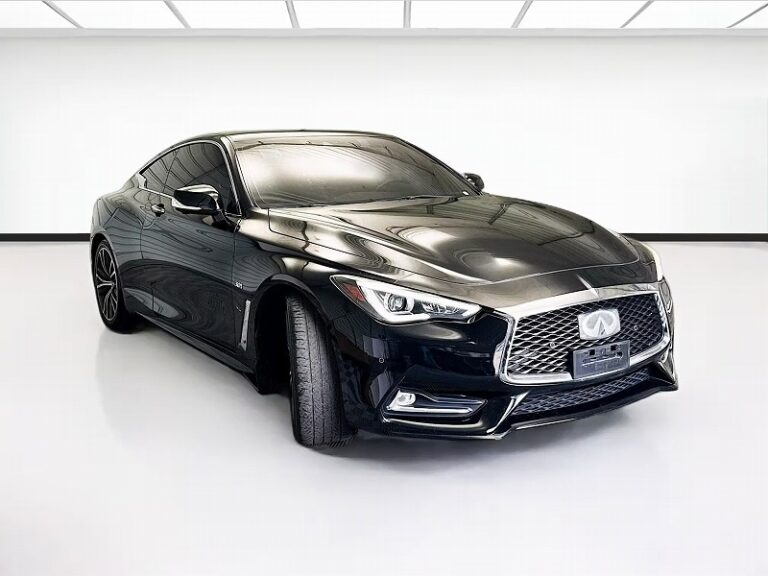 2018 インフィニティ Q60 3.0t Luxe