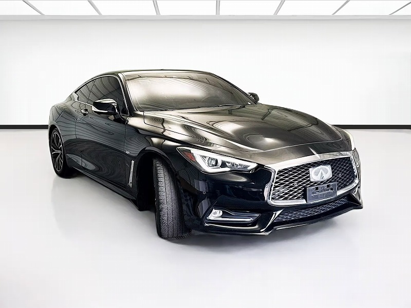 2018 インフィニティ Q60 3.0t Luxe