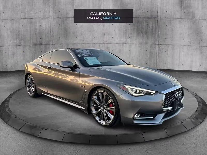 2018 インフィニティ Q60 Red Sport 400