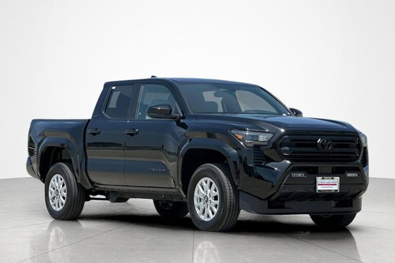2024 トヨタ タコマ SR5