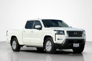 2023 日産 フロンティア SV