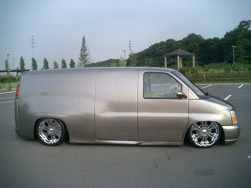 GIMMIC シボレーエクスプレスバン