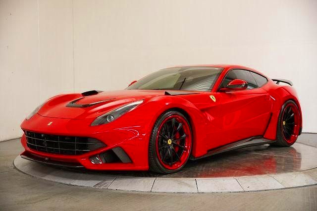 2015 フェラーリ F12 ベルリネッタ