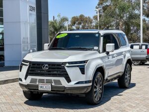 2024 インフィニティ GX 550