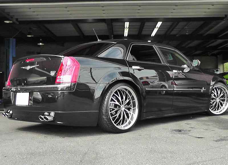 300C トランクスポイラー