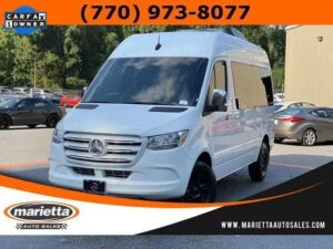 2019 メルセデス スプリンター Standard Roof I4 144′ RWD
