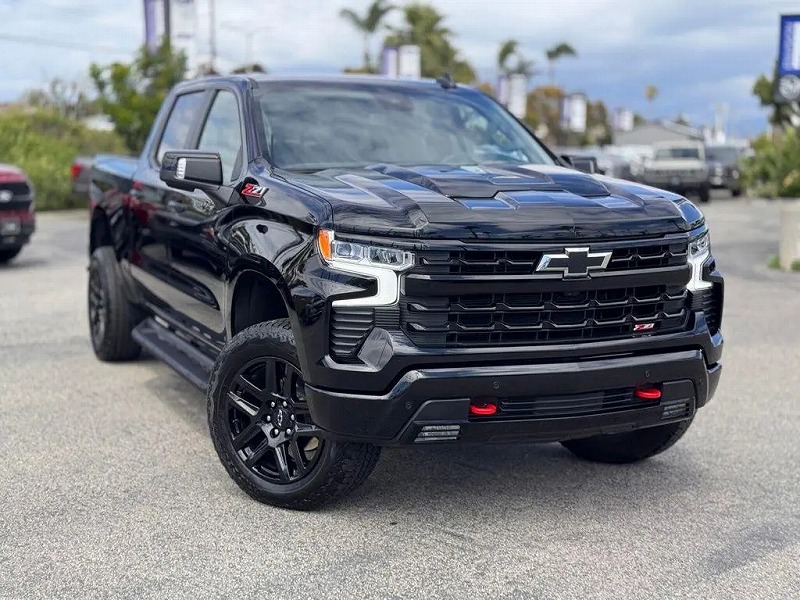 2025 シボレー シルバラード 1500 LT