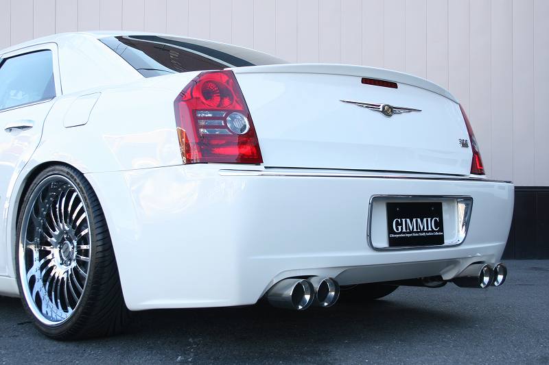 300C専用 GIMMICリアロングバンパー