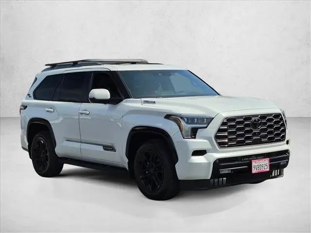 2025 トヨタ セコイヤ Platinum