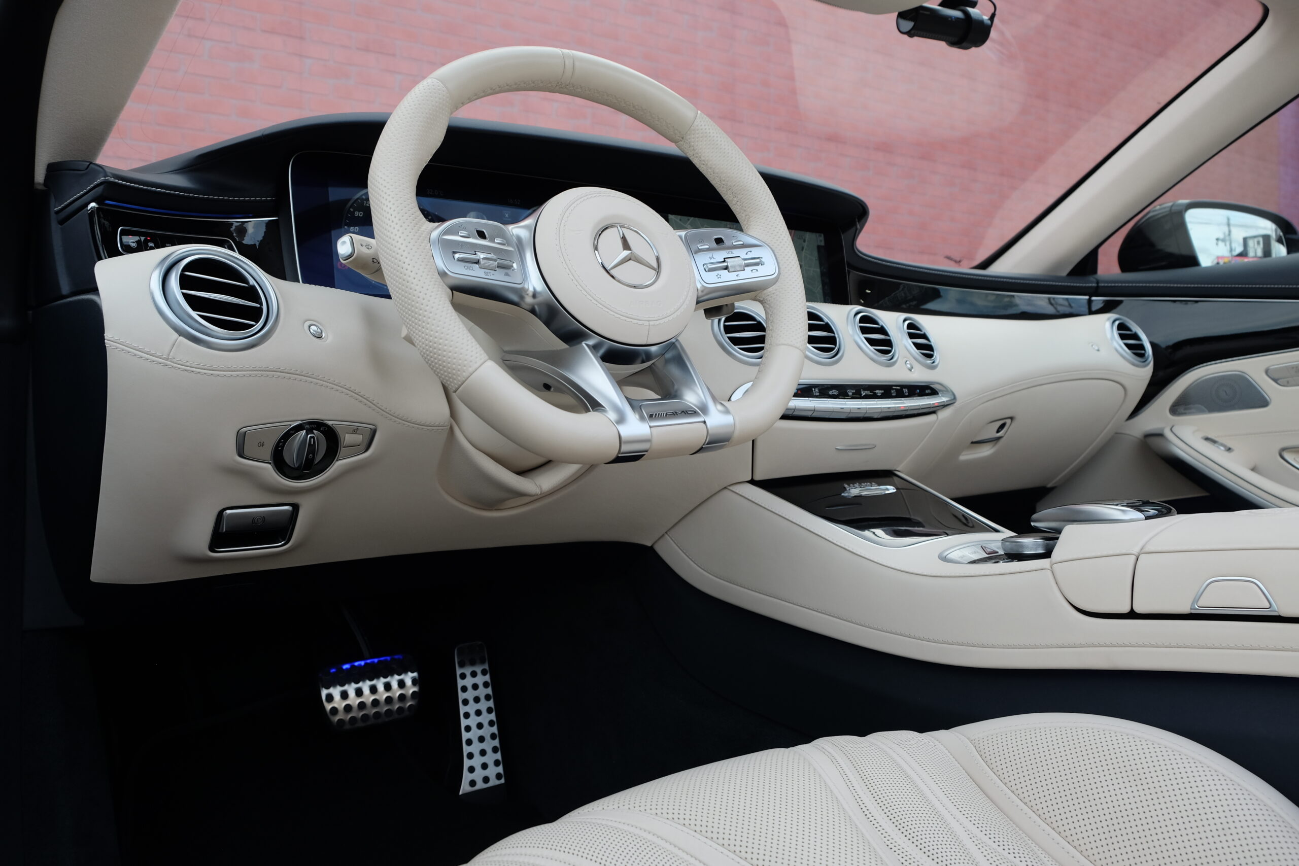 メルセデスAMG S63 4MATIC+カブリオレ