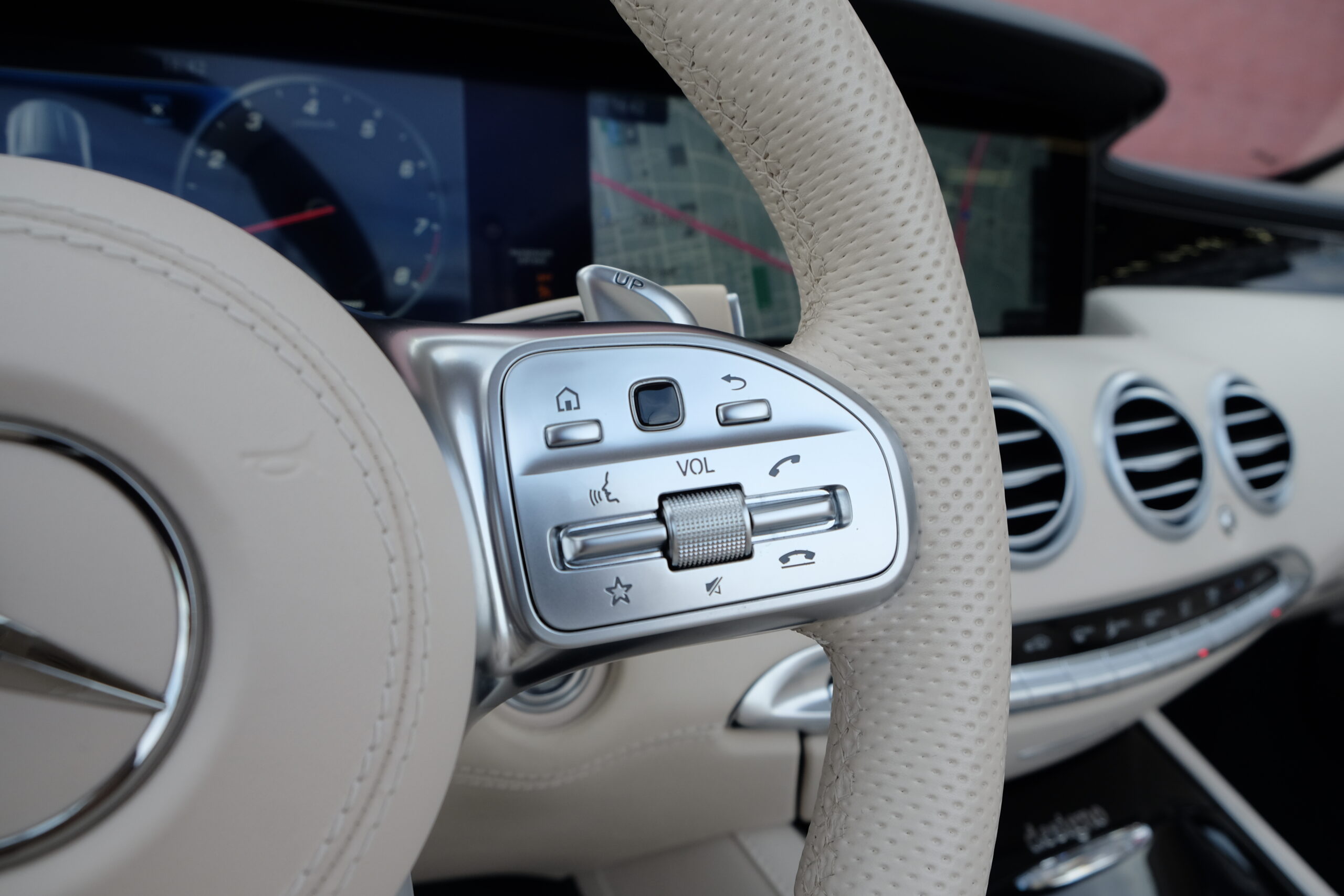 メルセデスAMG S63 4MATIC+カブリオレ