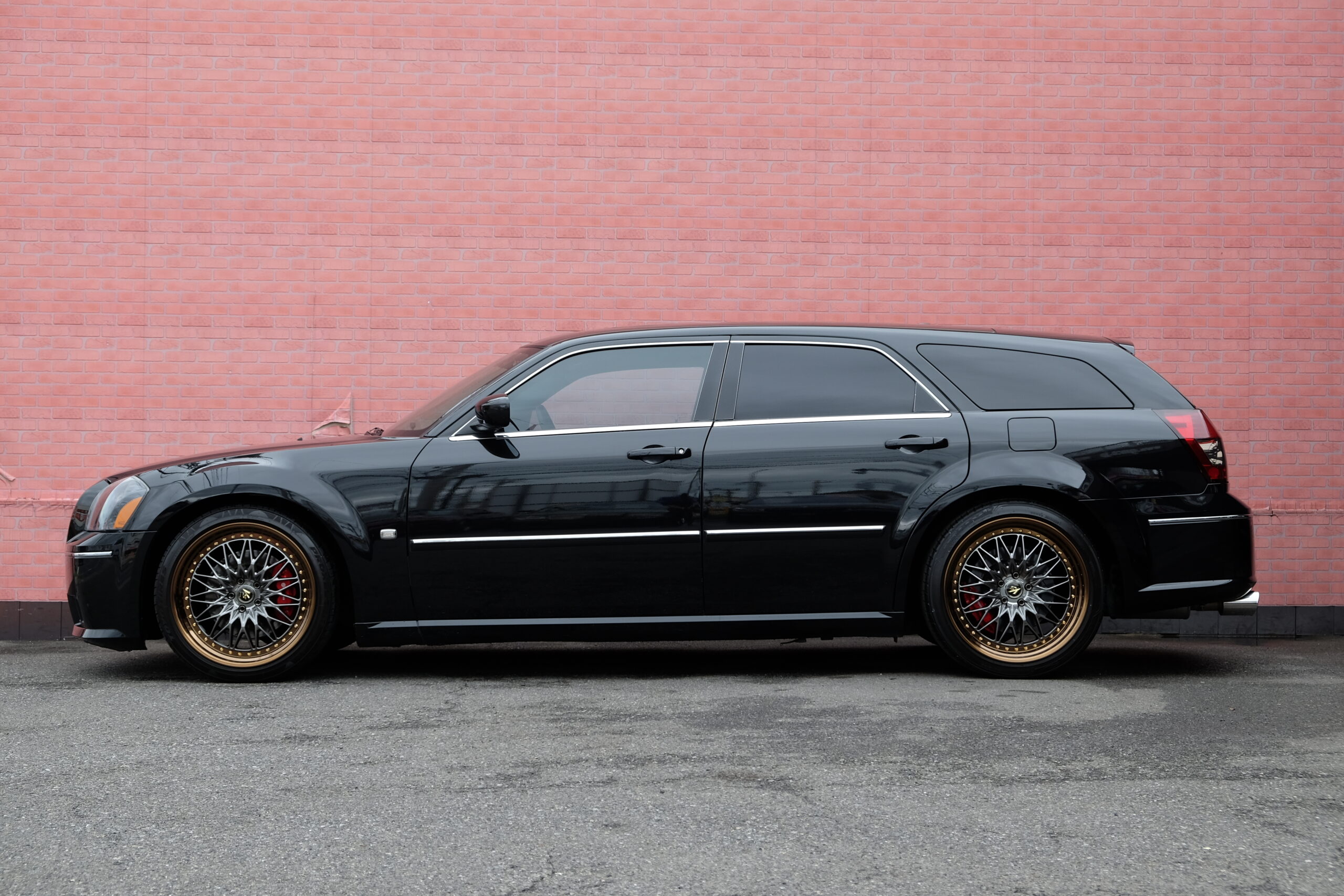 ダッジ マグナム SRT-8 新車並行
