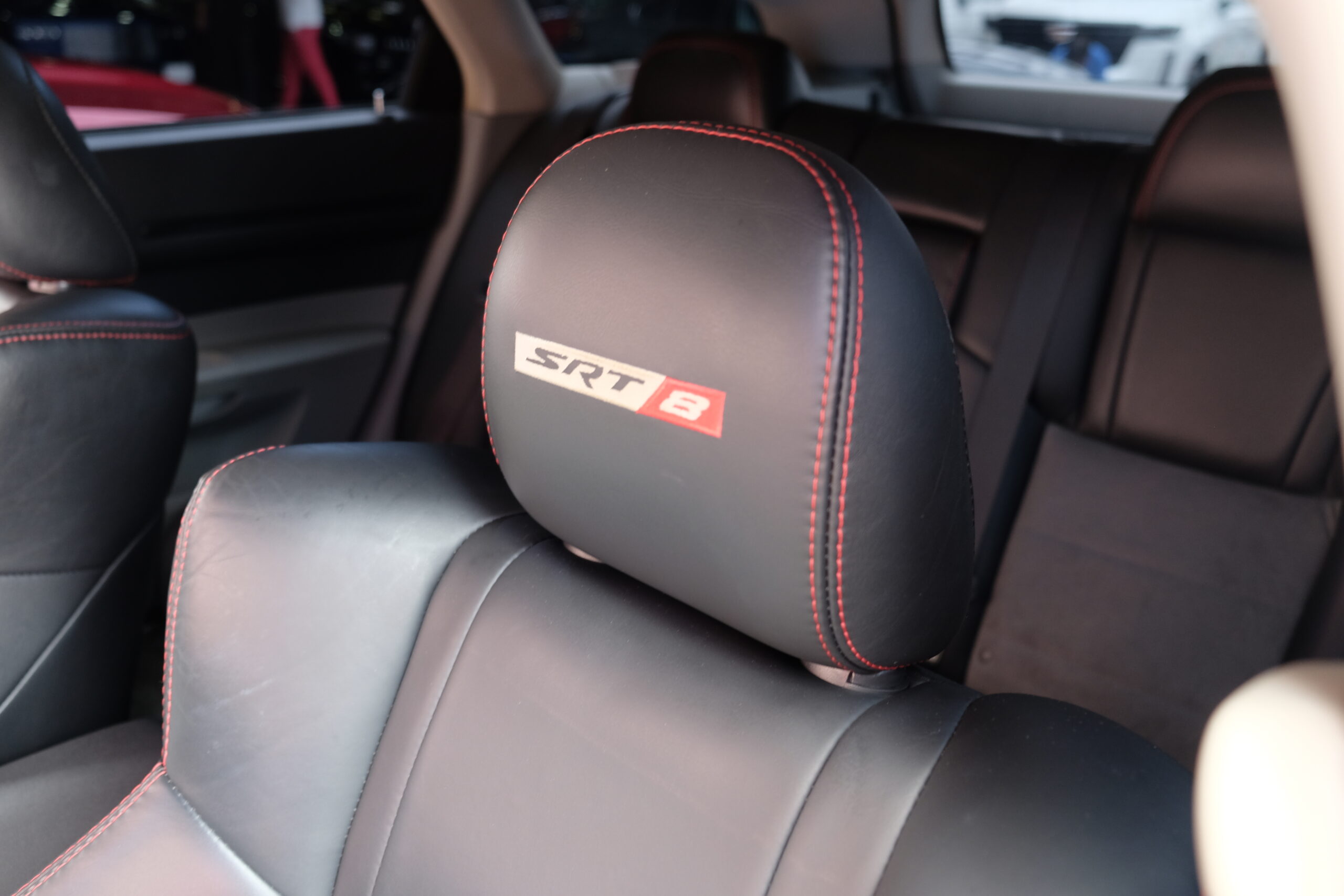 ダッジ マグナム SRT-8 新車並行